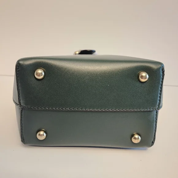 Melie Bianco Alexis Small Vegan Leather Bucket Crossbody Green NWT Drawstring - Picture 6 of 9